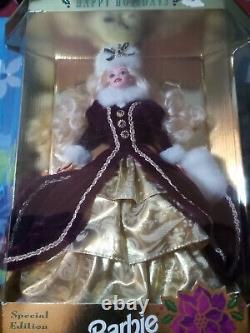 1996 Holiday Barbie Special Edition Happy Holidays Barbie Doll New in Box -RARE