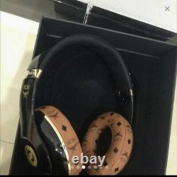 Beats by dr. Dre Headphones studio Wireless, MCM Special Edition Rare B0501