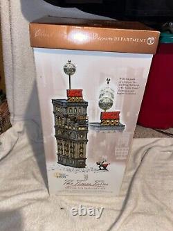 DEPT 56 The Times Tower 2000 New York Special Edition Building. I THINK ITS NEW