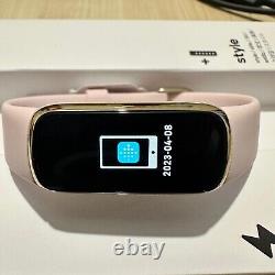 Fitbit Luxe Special Edition Fitness Tracker -Peony / Soft Gold Stainless Steel