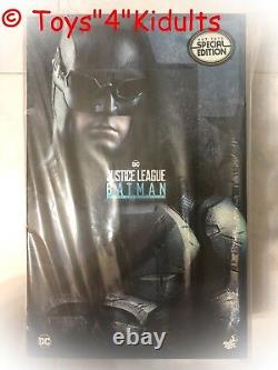 Hot Toys MMS 432 Justice League Batman Tactical Batsuit Version (Special) NEW