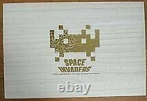Lot 6 Space Invaders Premium Plate Special Edition NEW in Deluxe Paulownia Box