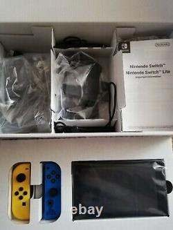 Nintendo Switch Fortnite Special Edition 32GB WITH DLC GAME CODE