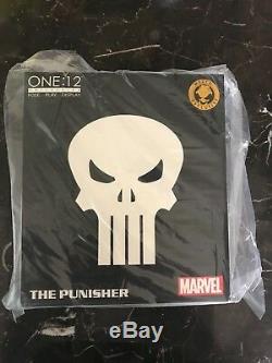 SDCC 2018 MEZCO TOYZ One12 Collective Marvel Punisher Special Ops Edition