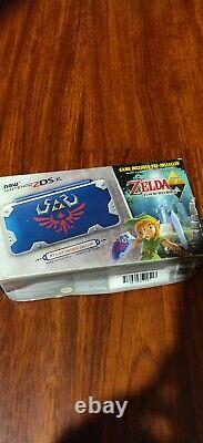 Special Edition Hylian Shield 2ds XL With Zelda a Link Between Worlds Complete